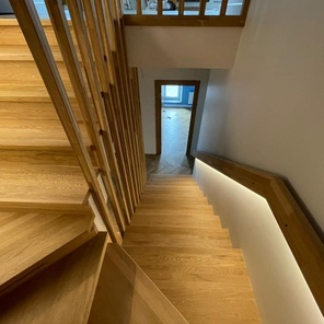 Отделка лестниц